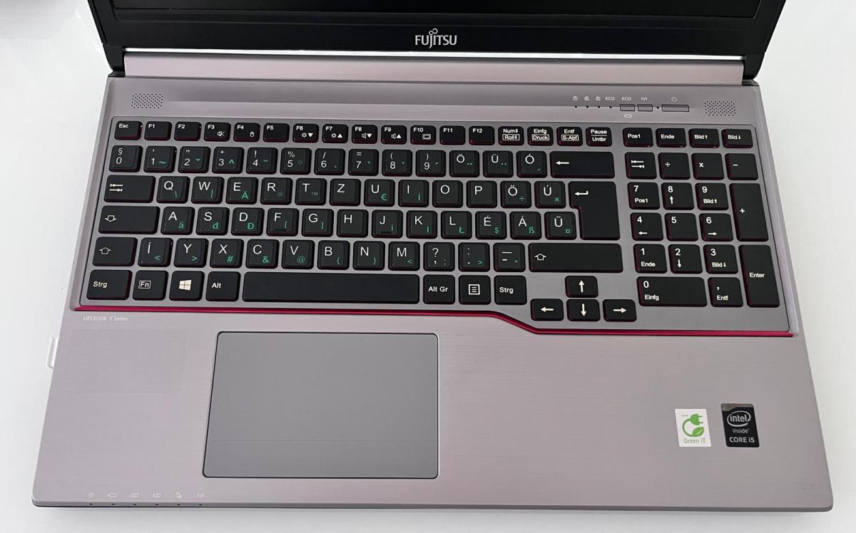 Fujitsu LIFEBOOK E754